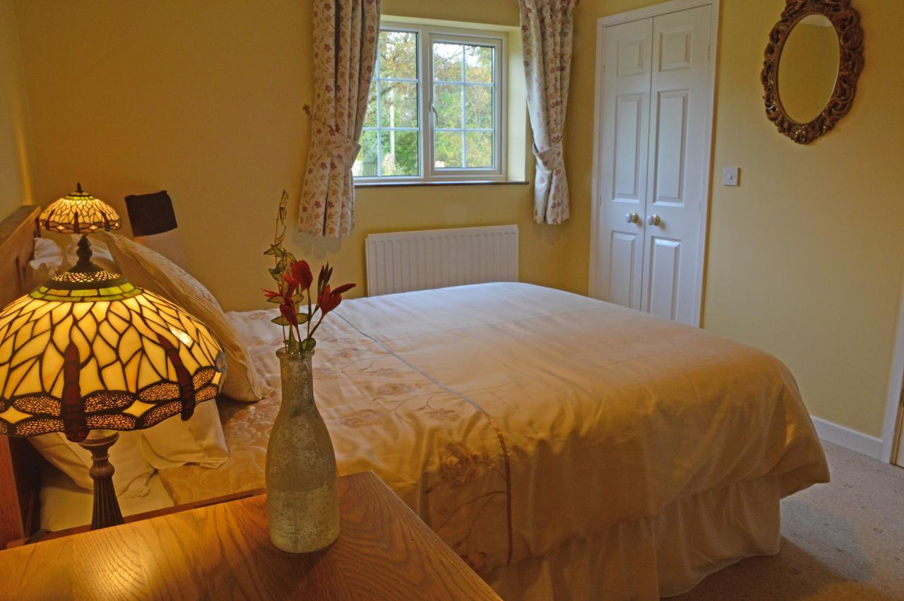 Bed and Breakfast Bryn Hebog Кармартен Екстер'єр фото