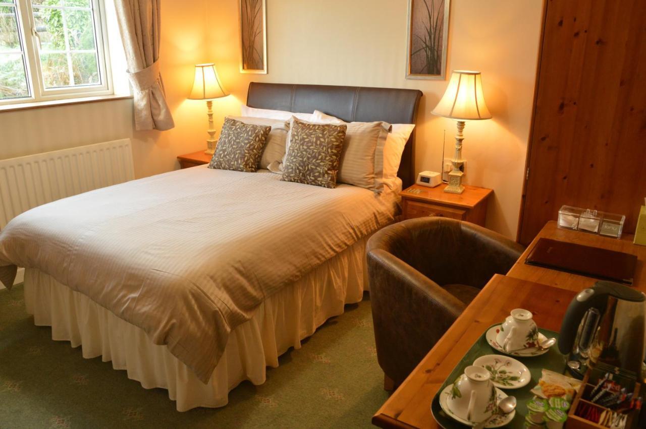 Bed and Breakfast Bryn Hebog Кармартен Екстер'єр фото
